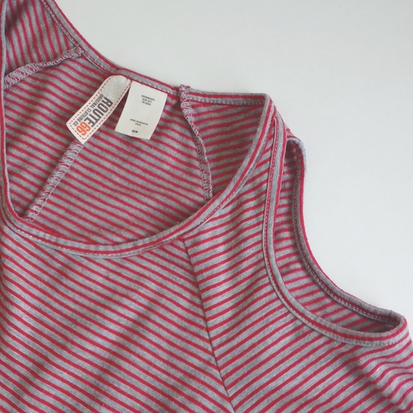 Route 66 Women's Rayon Blend Red & Grey Pinstripe Cold Shoulder Cut Out Top M - Picture 3 of 8